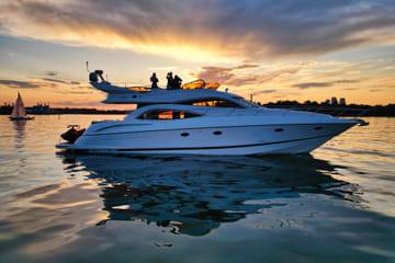 Private Yachting Tour of Helsinki's Scenic Archipelago