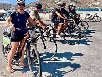 Cultural and Culinary Bike Tour in Chora, Greece