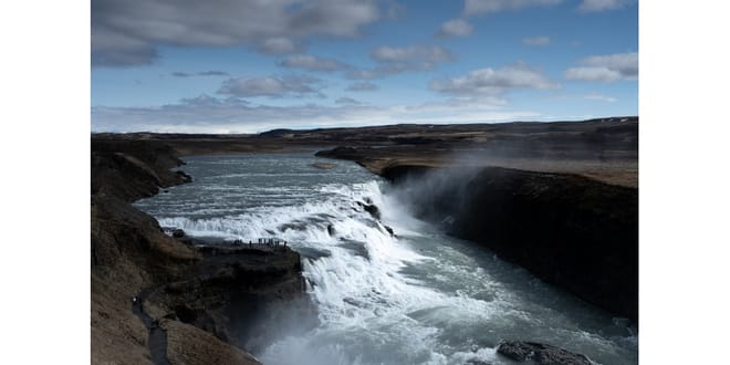 Small group Tour: Golden Circle Premium and Lava Tunnel
