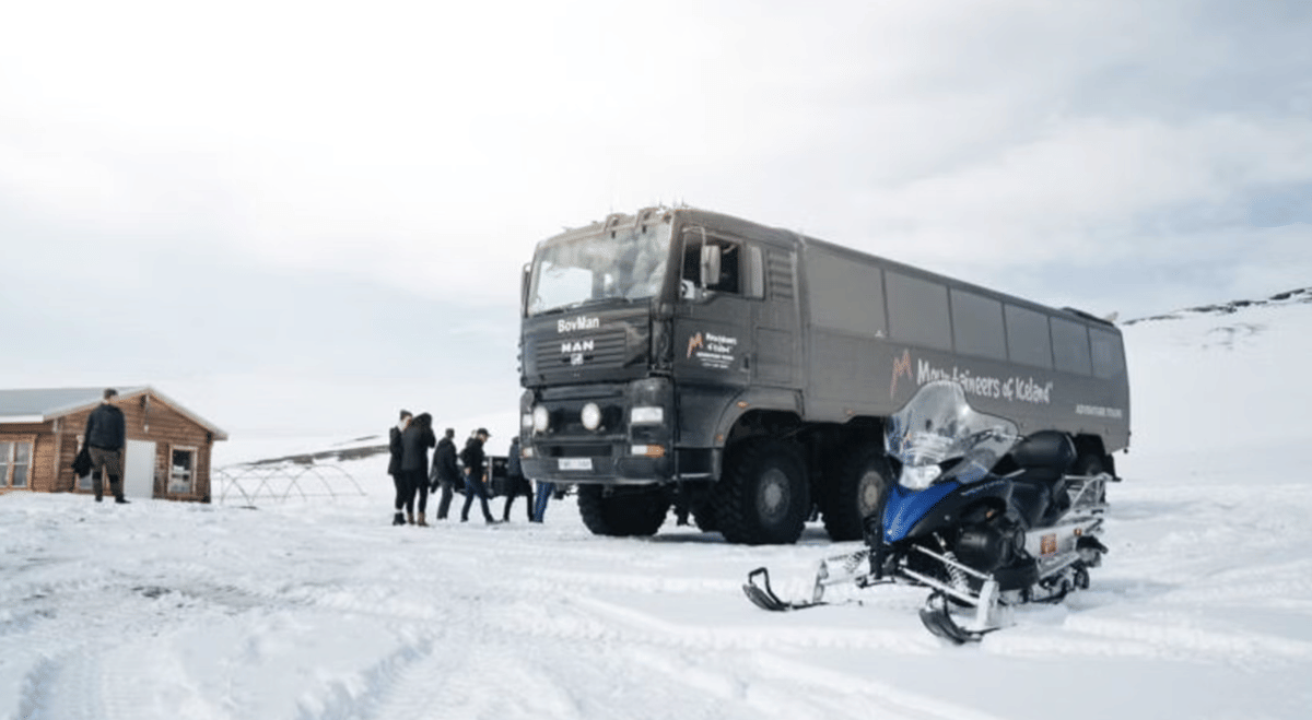 Private Golden Circle & Snowmobiling Tour