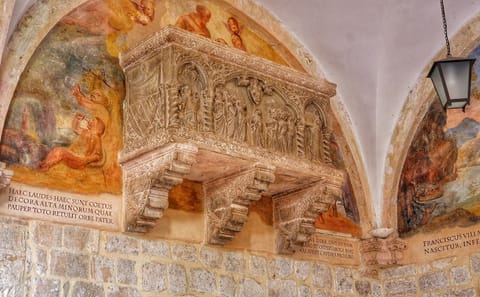 Dubrovnik Panorama Boat Tour with Franciscan Monastery Visit