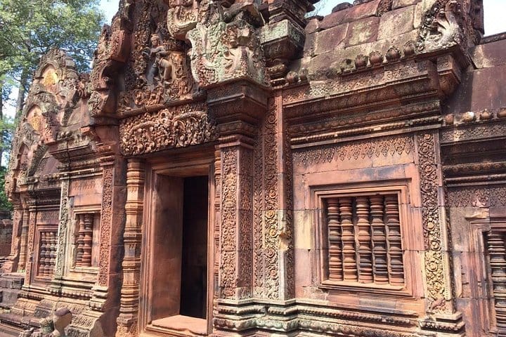 Private One Day Exploration at Thousands of Linga, Kbal Spean and Lady Temple 4