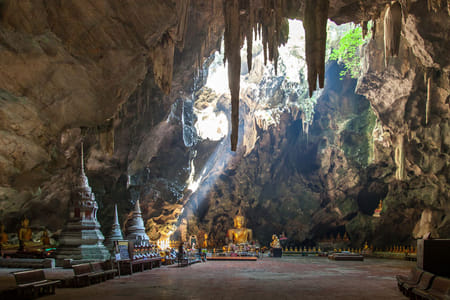 Private Floating Market and Petchaburi excursion