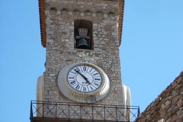 Private Historic Walking Tour in Cannes, France