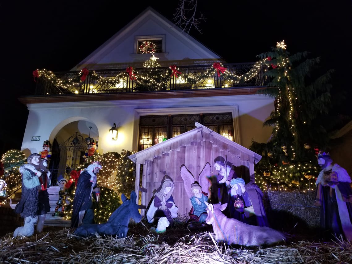 Brooklyn, Dyker Heights - Christmas Wonderland 3