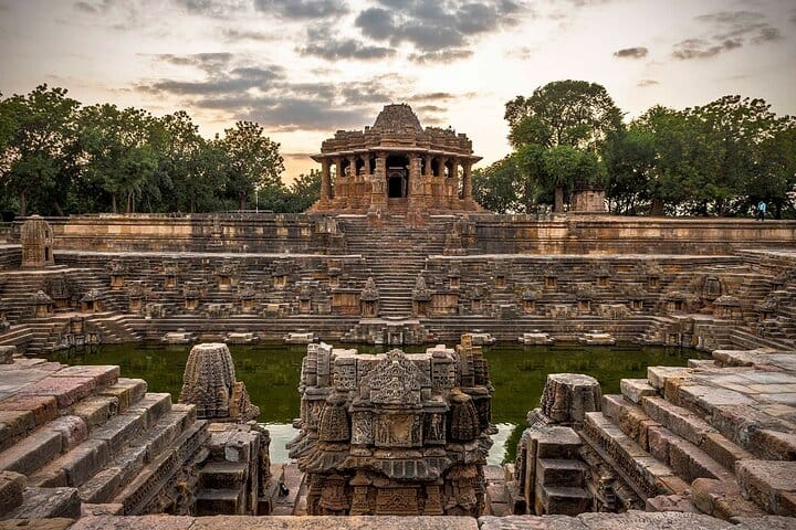 Archaeological & Natural Wonders – Extension Tour from Ahmedabad