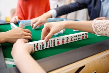 Walking Tour of Chengdu People's Park with Mahjong Lesson