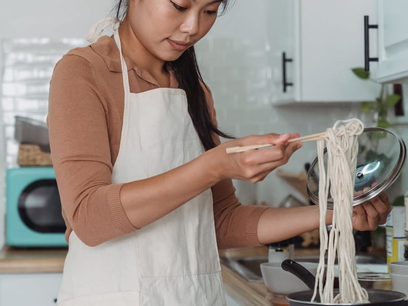 Xiamen Shacha Noodles and Local Snack Making Class with English Guide