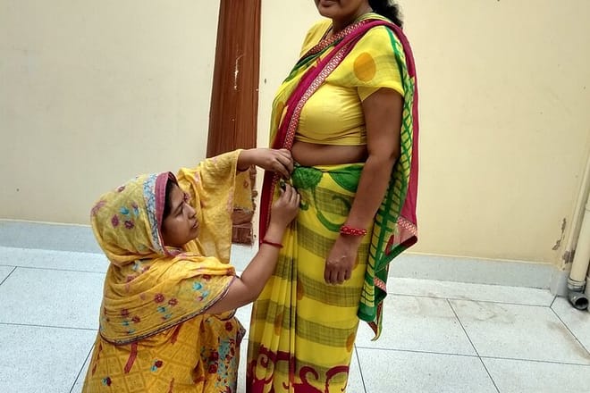 Learn Drape Indian Saree Your Self with Meal  photo 3