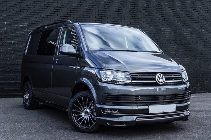 Private transfers between London Heathrow - London City Airports 5
