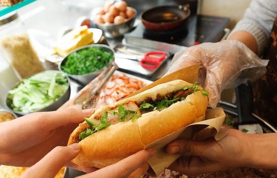 Hanoi Walking Street Food Tour with Small Group & Better Care