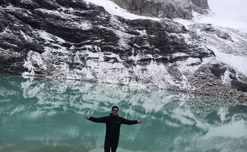 Hiking Tour to Nevado Charquini from La Paz, Bolivia