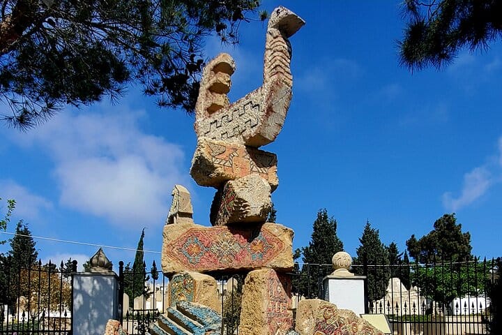 Absheron_tour_Balakhani_village_Oil_boom_Baku_tour_Azerbaijan_tour