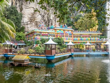 Genting Highlands Day Trip with Batu Caves and Cable Car Ticket