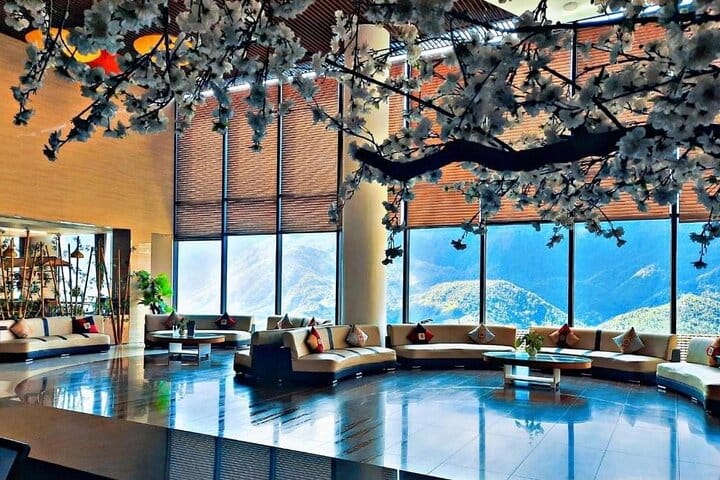 Sapa Trekking 2 Days Tour with Overnight in Hotel By Cabin Bus