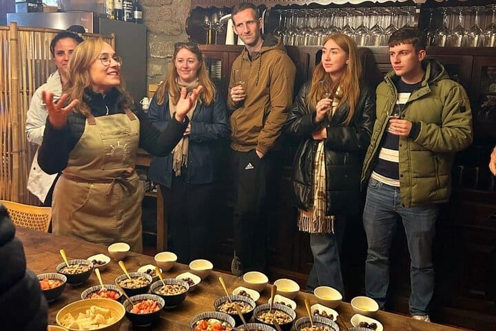 DOURO VALLEY: Premium Wine Tour, Lunch at Winery & Private Cruise