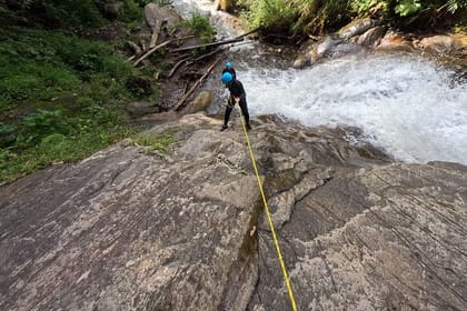 Canyoning in Baños Cascada Chamana