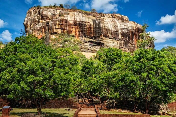 Sigiriya & Minneriya Safari Tour from Kandy 5
