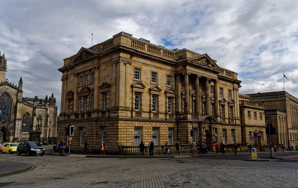 Private 3-Hour Walking Tour of Edinburgh's Royal Mile