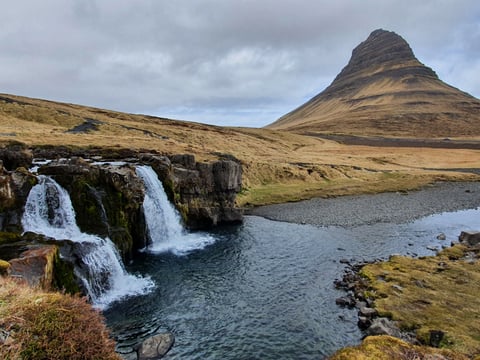Private deutschsprachige Snæfellsnes Tagestour ab Reykjavík mit Luxus-Van
