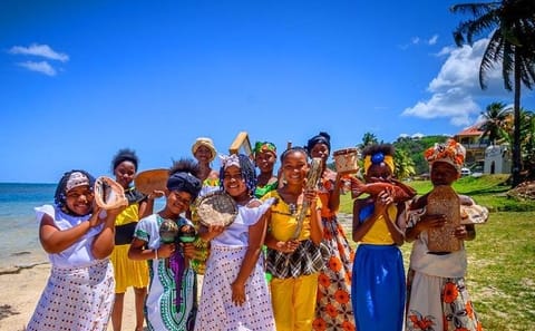 Private Tour of Punta Gorda's Fishing Villages in Roatan