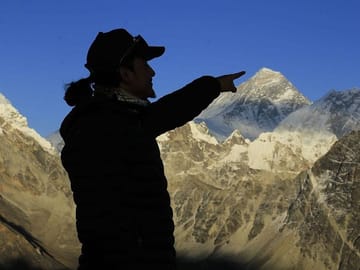 Close view of Everest from Gokyo