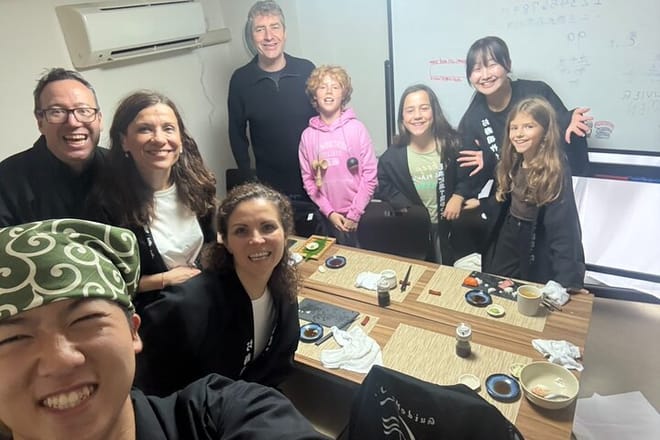 Mochi Pounding and Sushi Making Experience in Tokyo 2