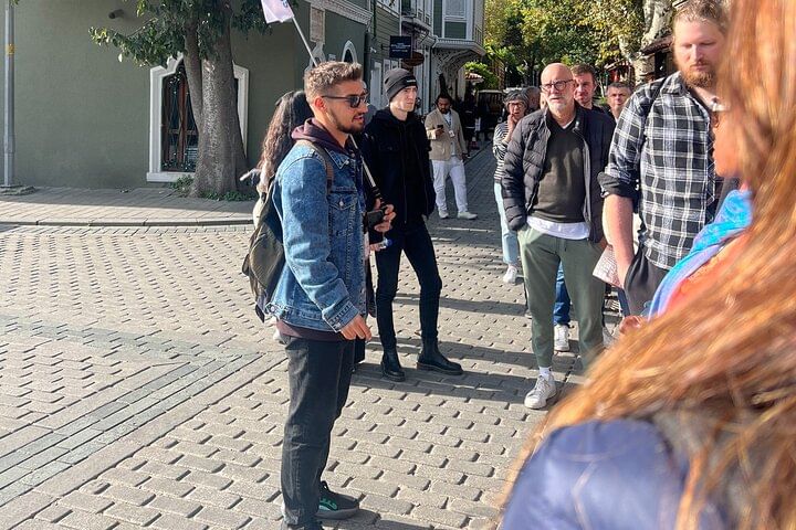 Istanbul: Must See Highlights Sightseeing and Walking Route