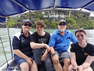 Langkawi Experience Guided Sharing Tours in German