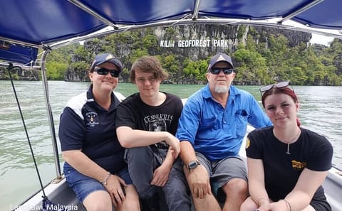 Langkawi Experience Guided Sharing Tours in German