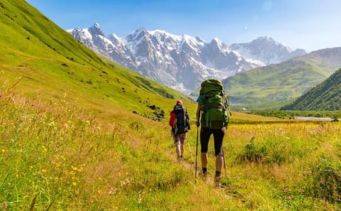 Full Day Adventure from Tbilisi to Kazbegi and Ananuri