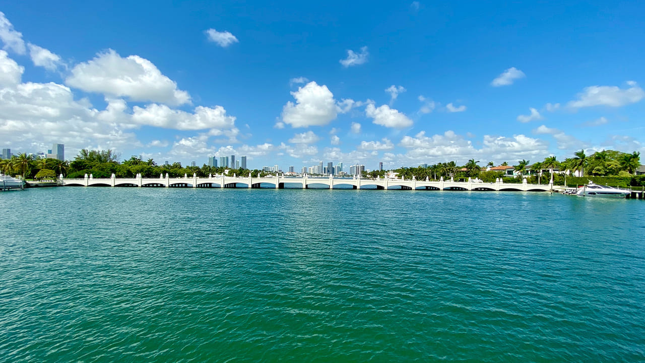 Ultimate Miami Scenic Boat Adventure : Celebrity Mansions, Panoramic Skyline with optional Miami Beach Pick-up 9