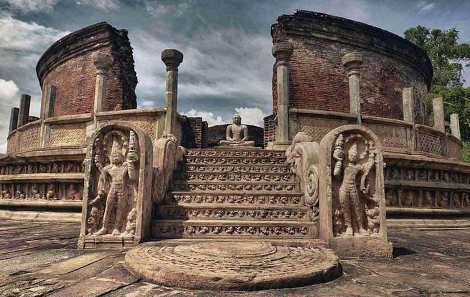 Day Tour of Polonnaruwa Ancient City from Colombo