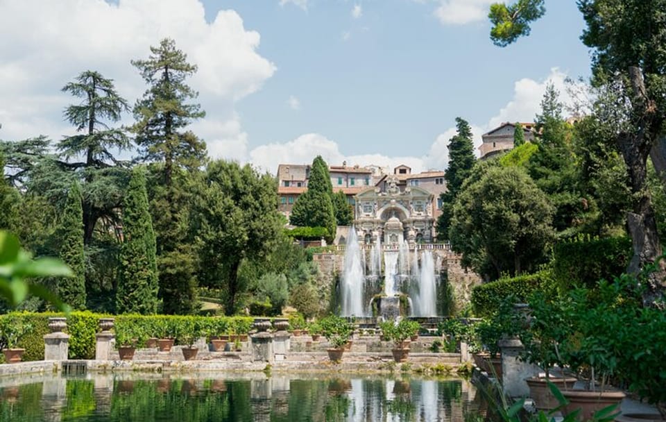 Half-Day Tour of Tivoli's Villa d'Este and Hadrian's Villa