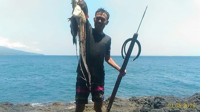 East Bali: Fishing Tour Spear or Line at Virgin Beach photo 6