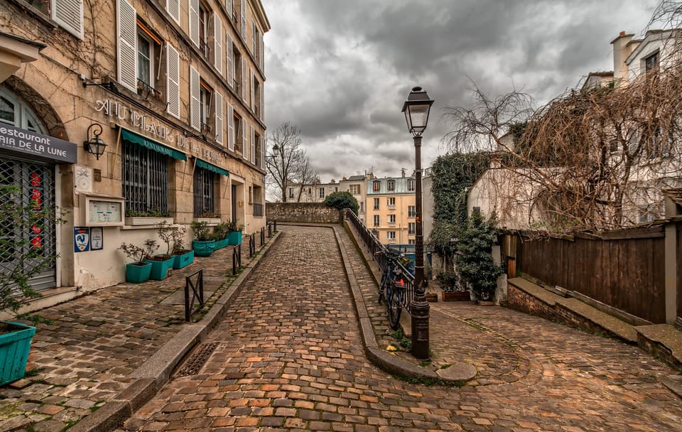 Private Guided Tour of Montmartre's Artistic Heritage in Paris