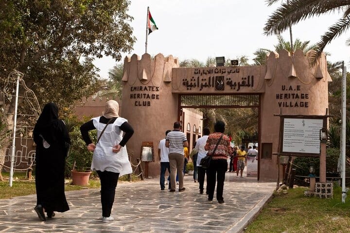Abu Dhabi Half Day Tour Grand Mosque Emirates Palace and Corniche 9