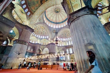 Walking Tour of Istanbul's Basilica Cistern and Blue Mosque