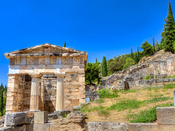 Winter in Greece – Classical Greece, Spanish-speaking guide