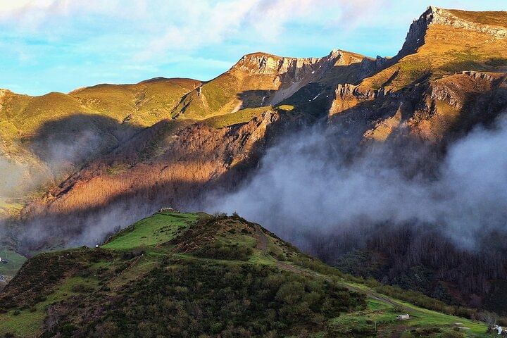 Somiedo Narural Park and its Villages Guided Tour from Oviedo