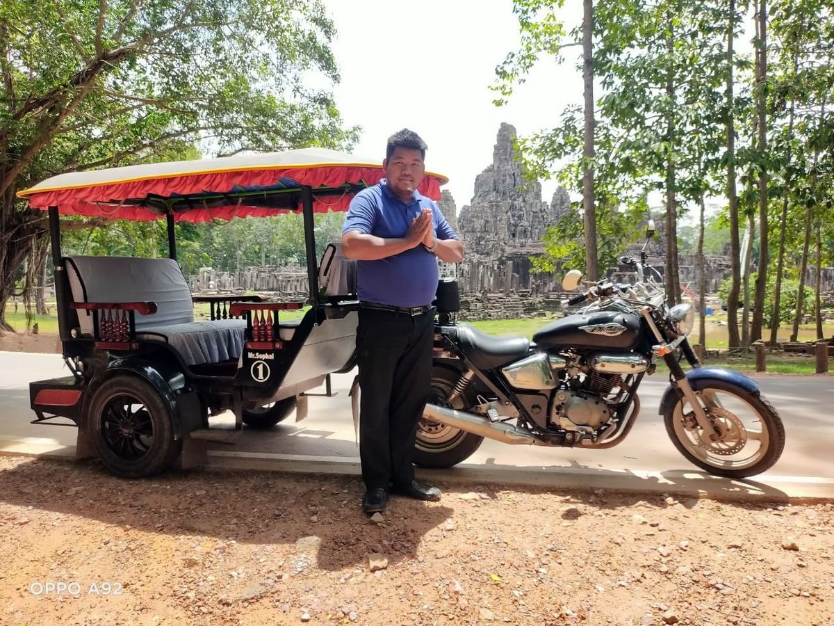 Private Angkor Wat Tuk-Tuk Tour with Sunrise, Sunset & Local Markets