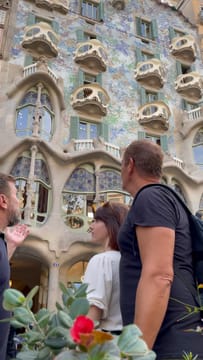 Gaudí & Barcelona Legends