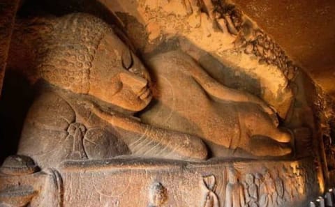 Heritage Tour of Temples and Caves in Maharashtra and Karnataka