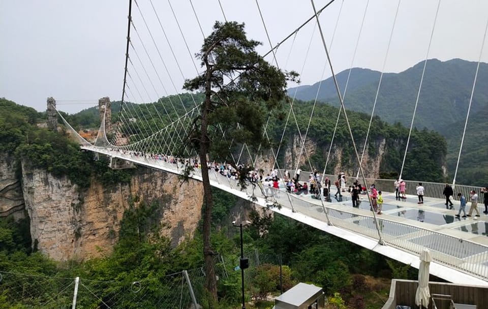 Baofeng Lake and Zhangjiajie Glass Bridge Day Tour