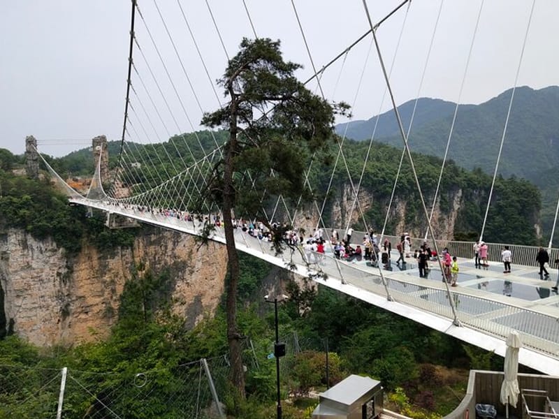 Baofeng Lake,Zhangjiajie Glass Bridge & Grand Canyon day tour