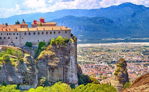 Self-Drive Tour of Classical Greece: Athens to Delphi