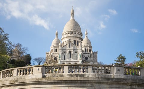 Paris to Nice 6-Day Rail Tour with City and Beach Experiences