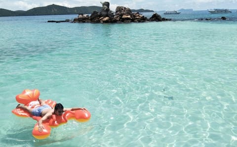 Khai Nok and Khai Nui Island Half-Day Tour from Phuket
