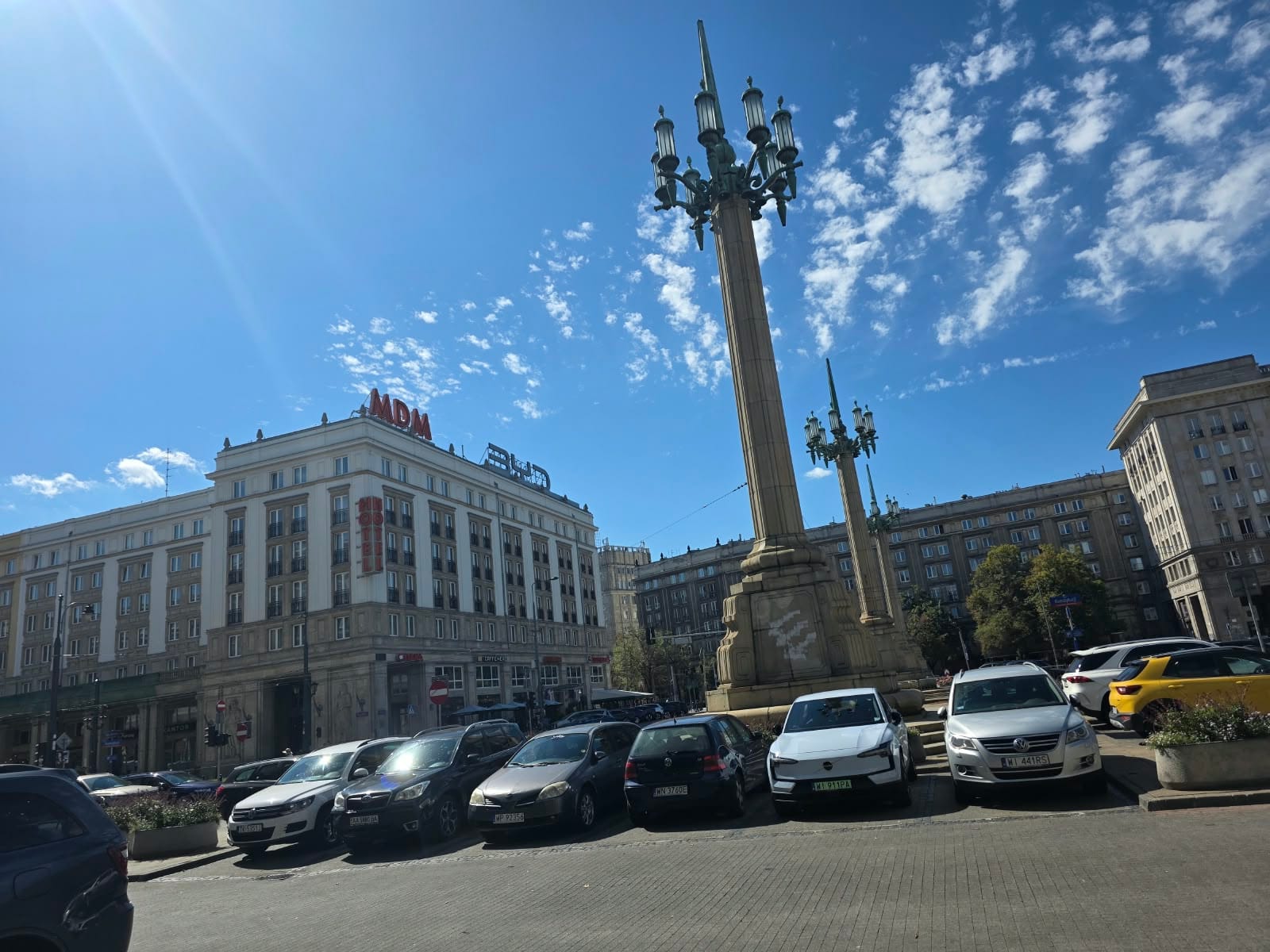 Plac Konstytucji MDM