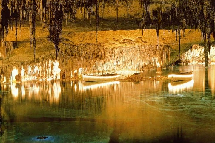 Full-Day Mallorca Caves Tour: Drach, Hams & Pearl Factory Visit 9